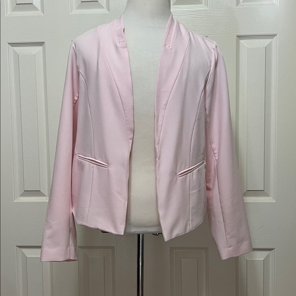 torrid Jackets & Blazers - Torrid Light Pink Women's Blazer Open Sz 2